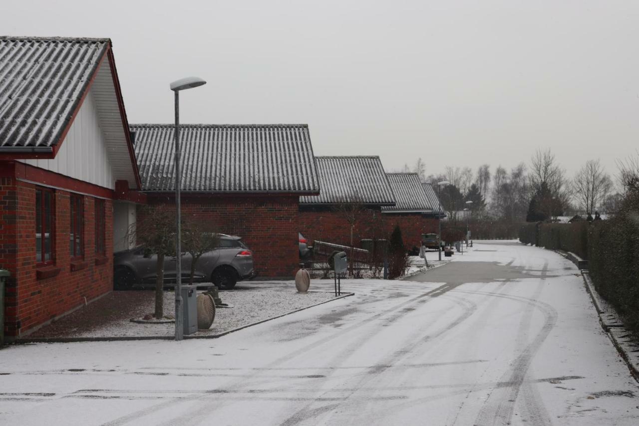 Holstebro Townside House Villa Esterno foto