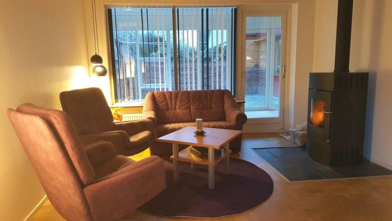 Holstebro Townside House Villa Esterno foto